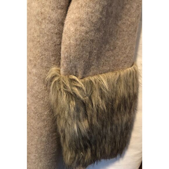 Boston Proper Tan Knit Pullover Turtleneck Dress with faux fur sleeve ends Sz L - Picture 2 of 9